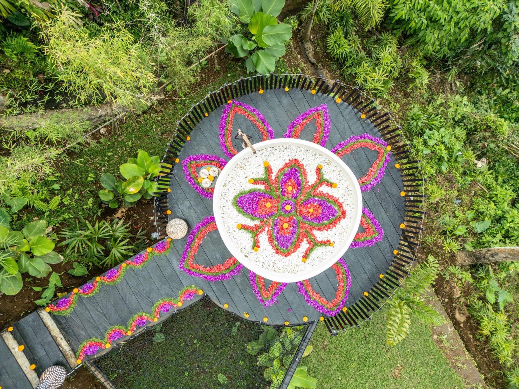Magic Hills Bali - Magical Eco-Luxury Lodge Selat ภายนอก รูปภาพ