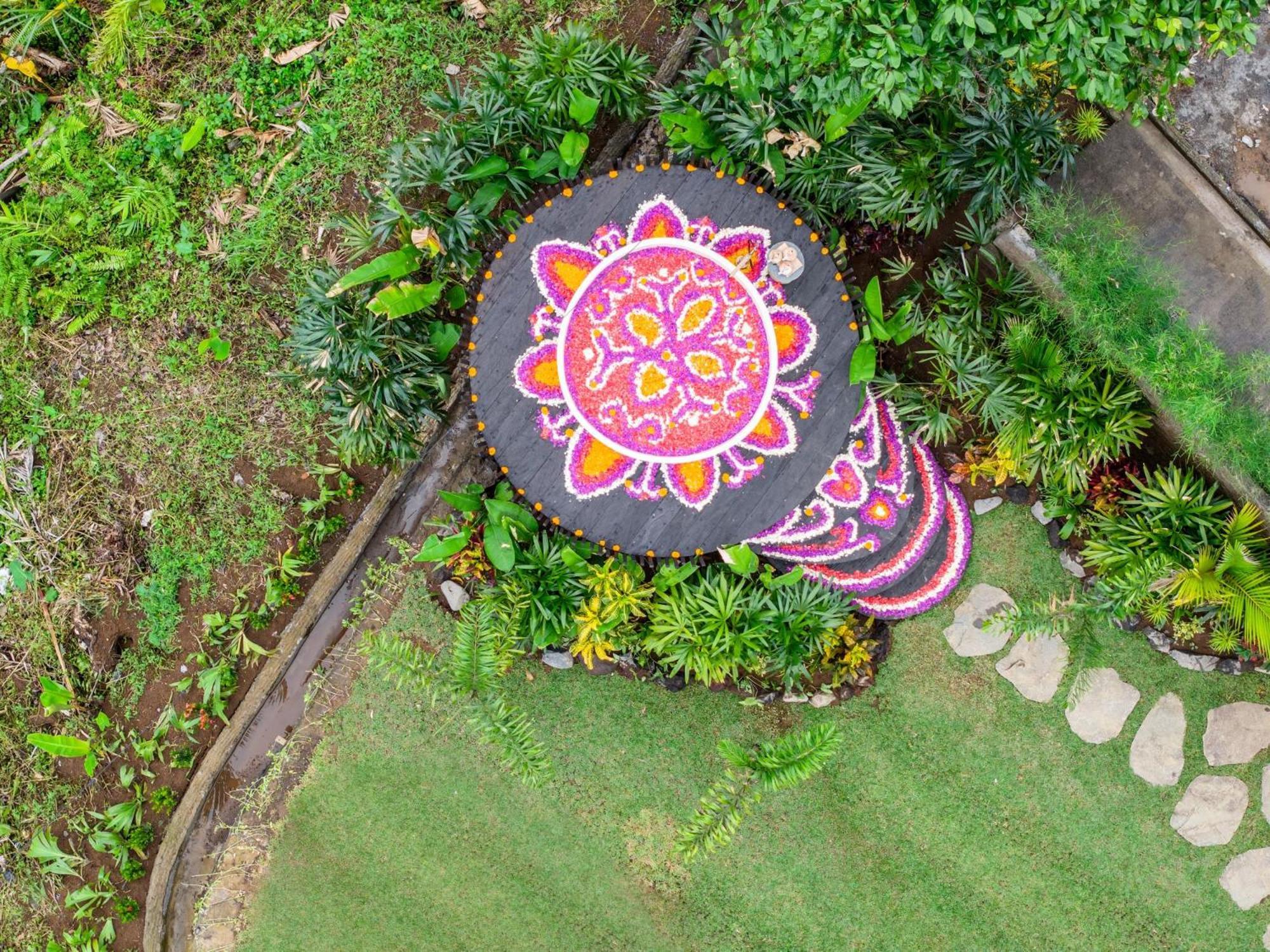 Magic Hills Bali - Magical Eco-Luxury Lodge Selat ภายนอก รูปภาพ